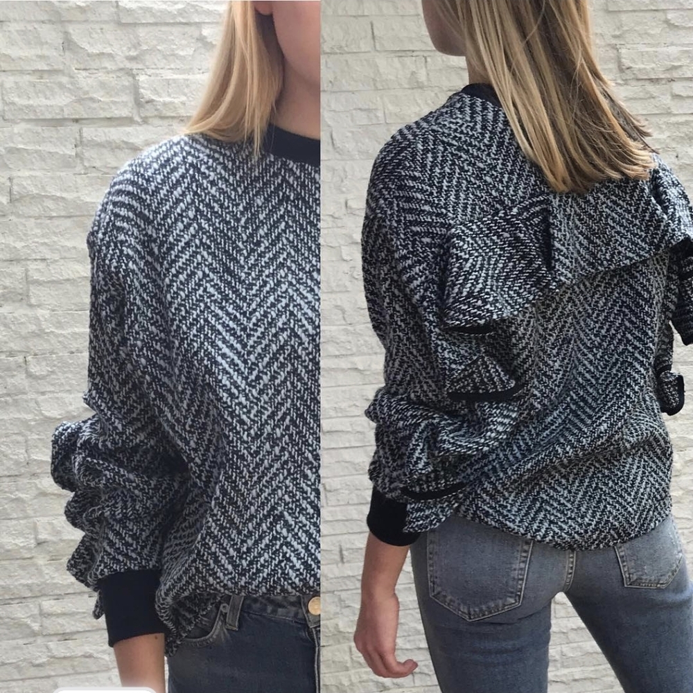 Tish Cox Herringbone Navy Ruffle Sleeve Gina Top Small - Picture 8 of 8